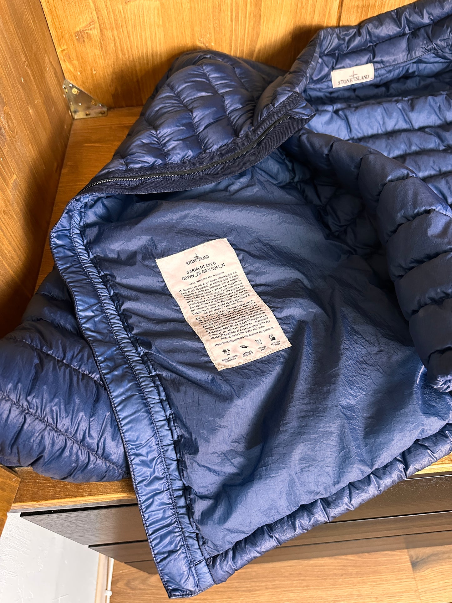 AW15 GARMENT DYED DOWN_26 GR X SQM_N in Royal Blu