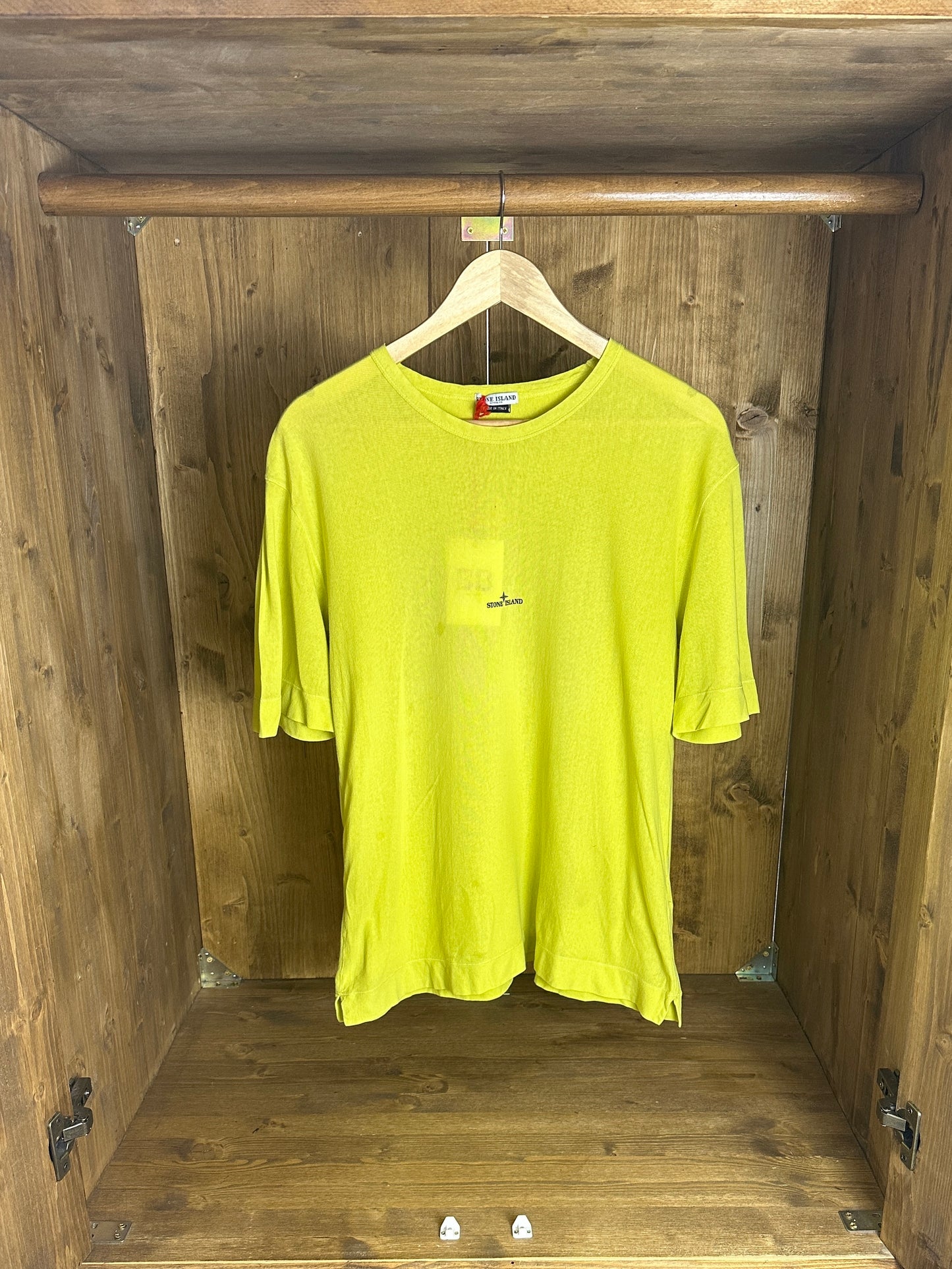 SS00s SPELLOUT TEE in Bright Yellow
