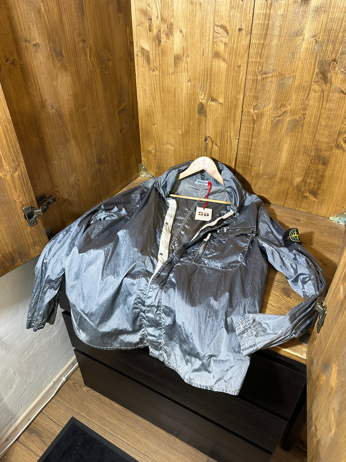 SS10 NYLON METAL JACKET in Quartz Grey
