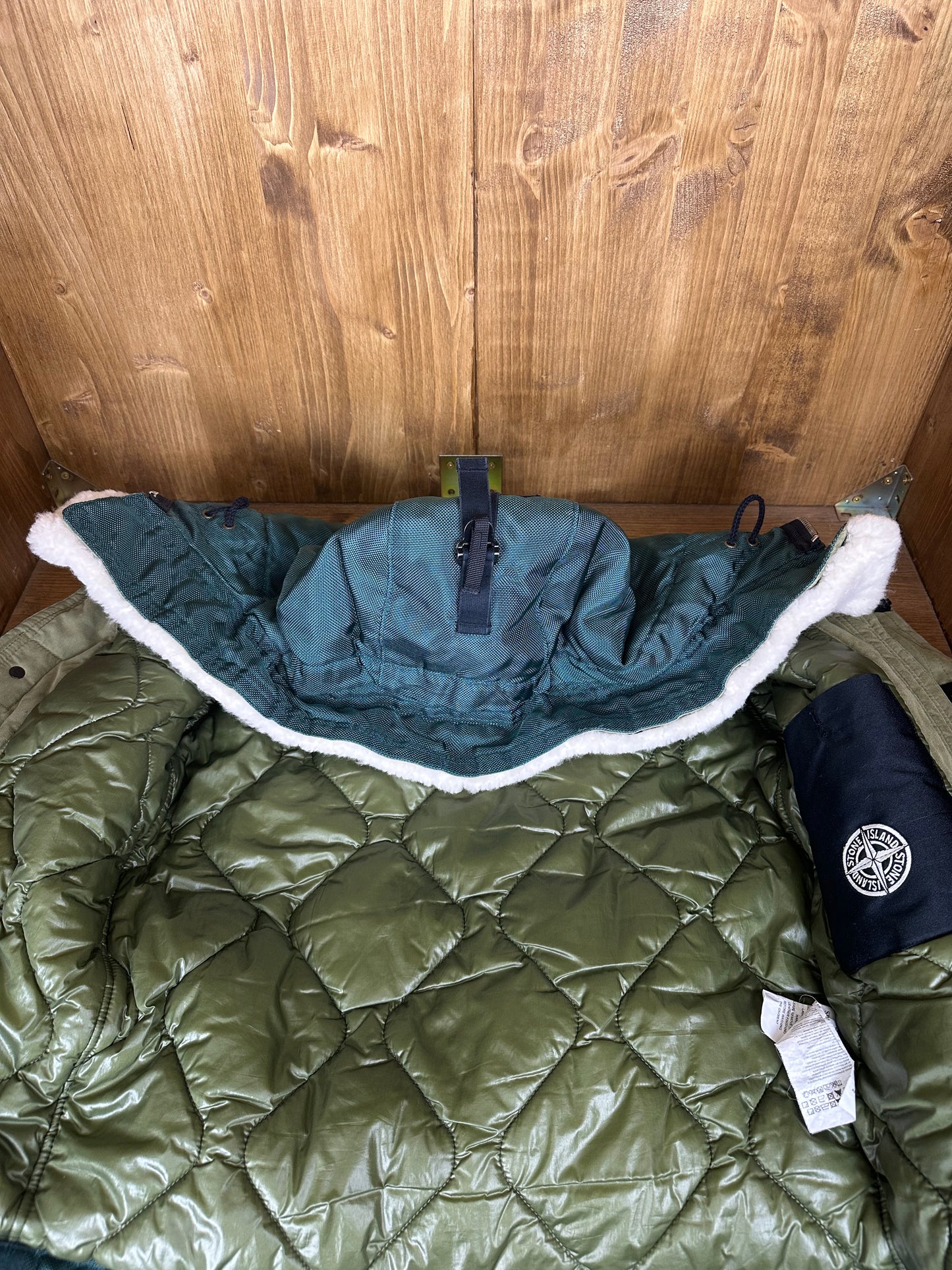 AW15 OXFORD NYLON SHEARLING JACKET in Emerald Green