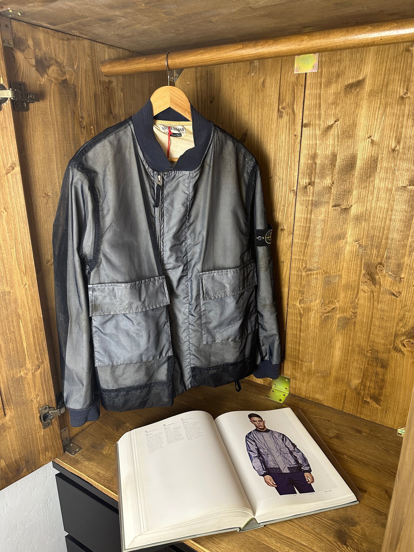 SS01 MONOFILAMENT From Archivio in Cobalt Blue