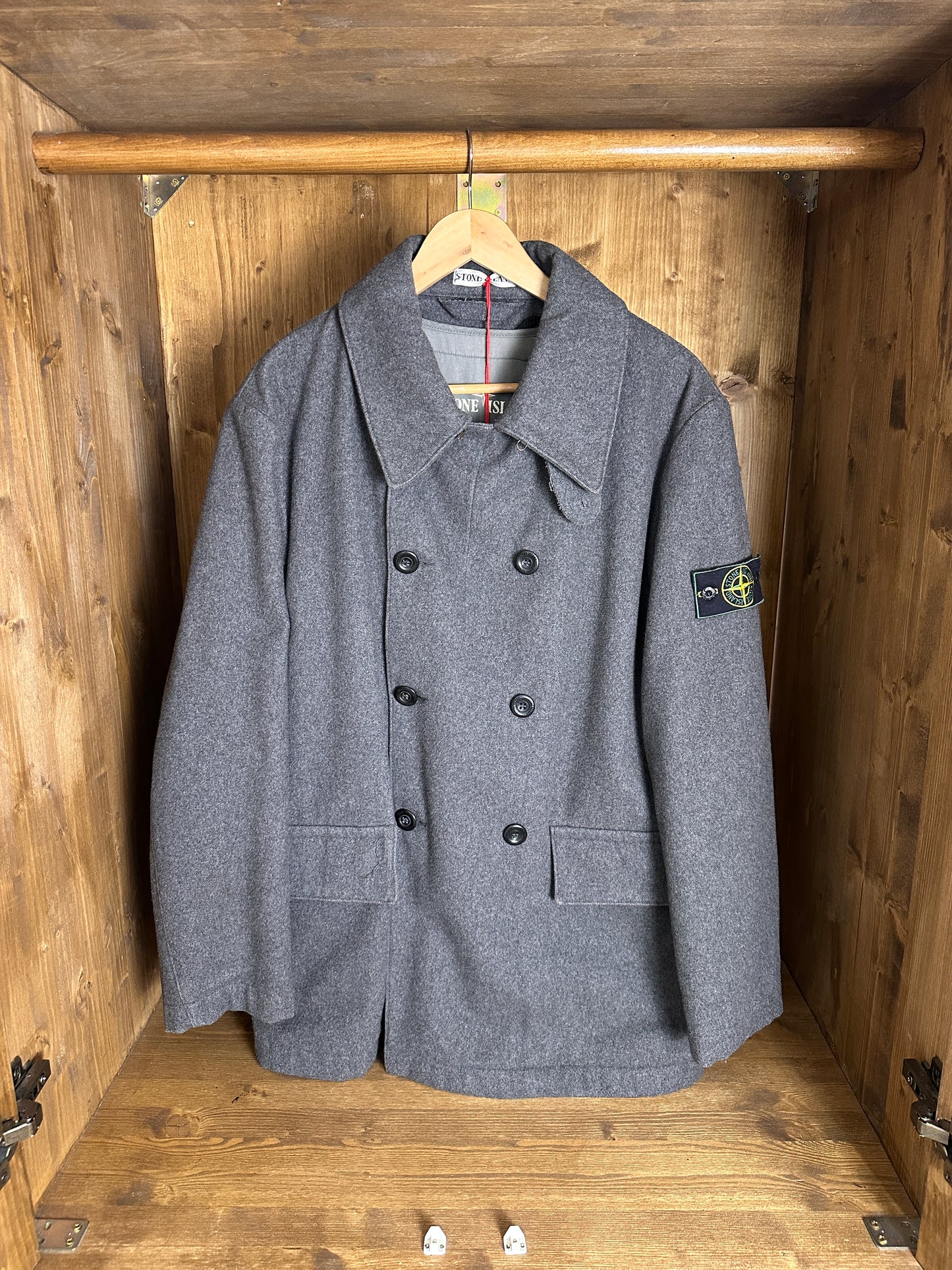 AW98 DOPPELREIHENDER WOLLMANTEL in Basaltgrau