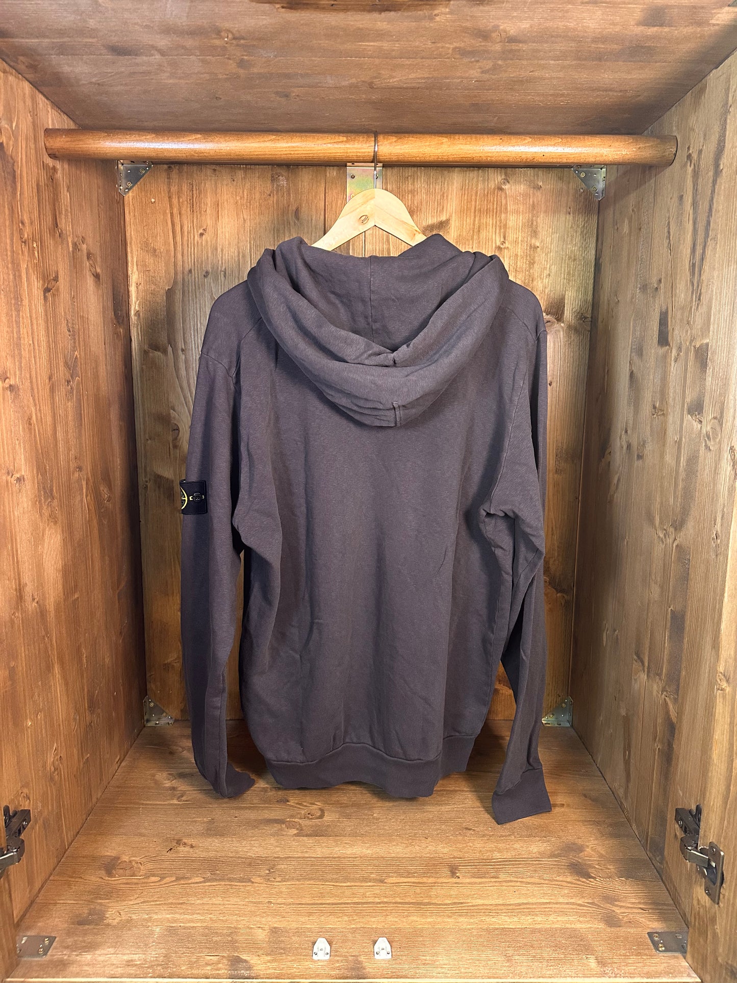 ZIPPED HOODIE in dark brown