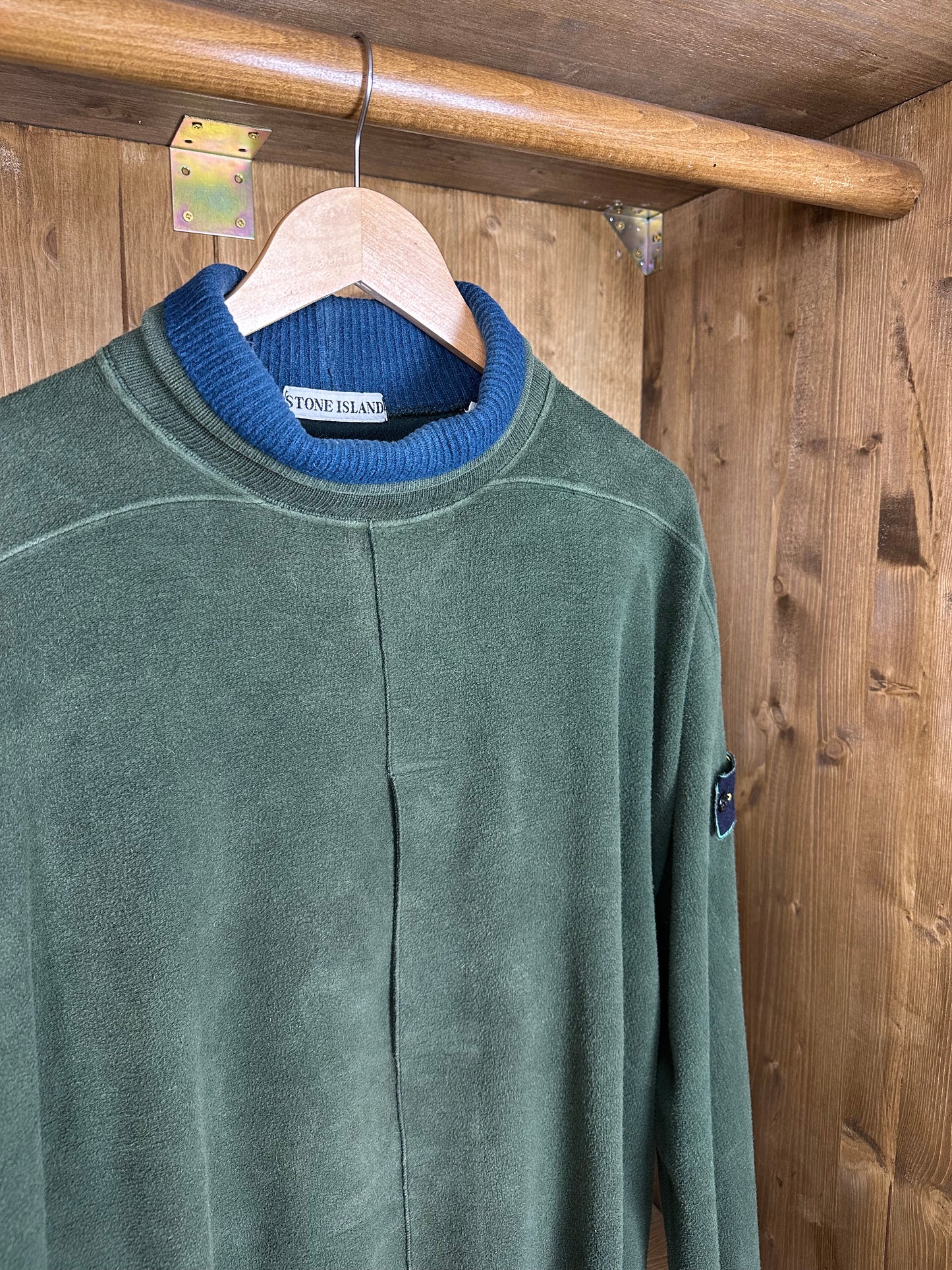 AW88 FLEECE TURTLENECK in Green&Blue
