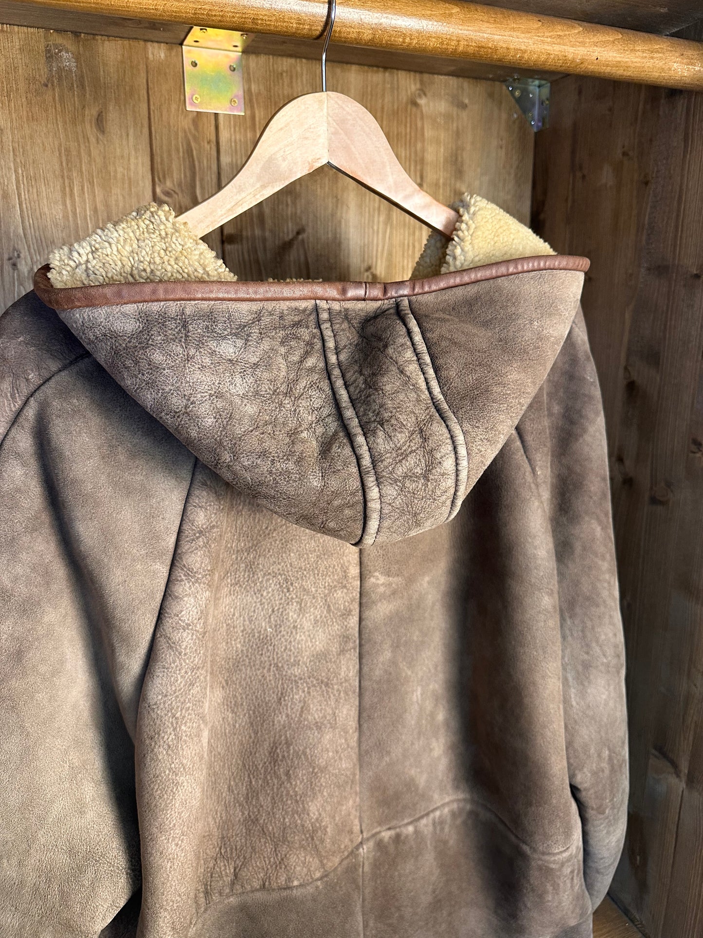 AW88 SHEEPSKIN PARKA in Brown