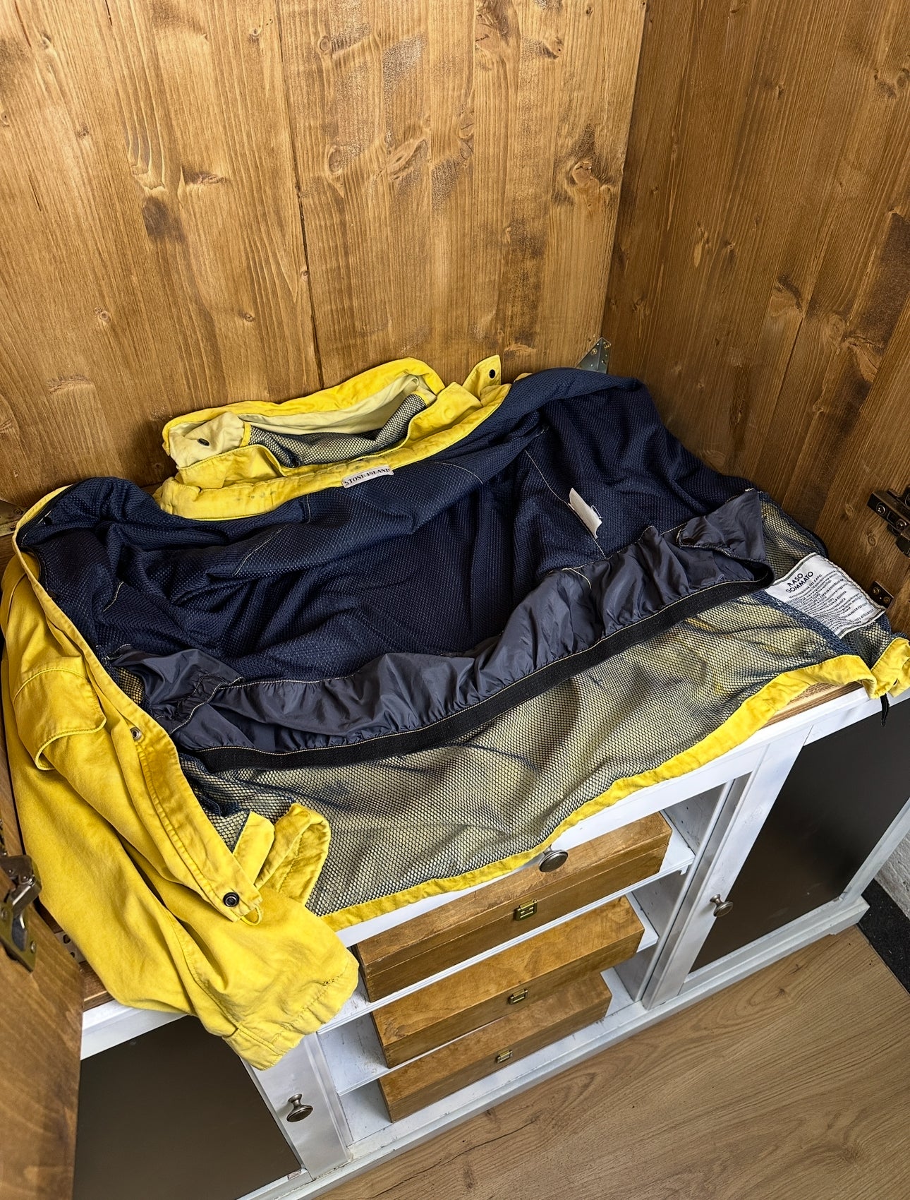 AW99 RASO GOMMATO WITH INNER MESH In Faded Yellow (restored 1/1)