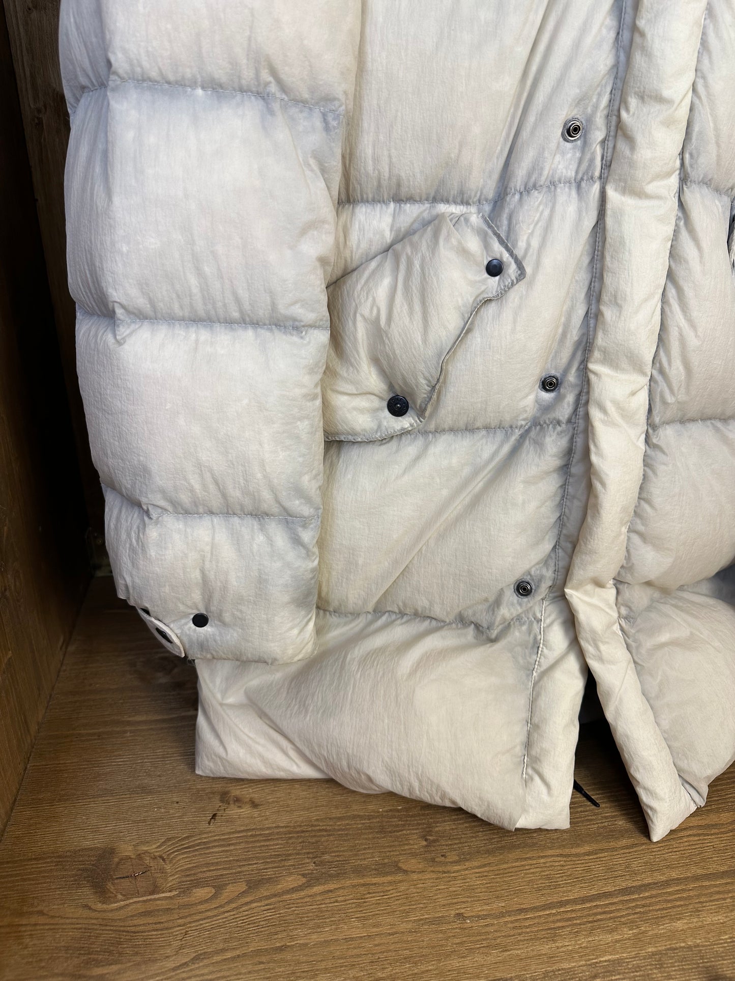 AW09 NYLON OPAQUE GOOSE DOWN PARKA in White