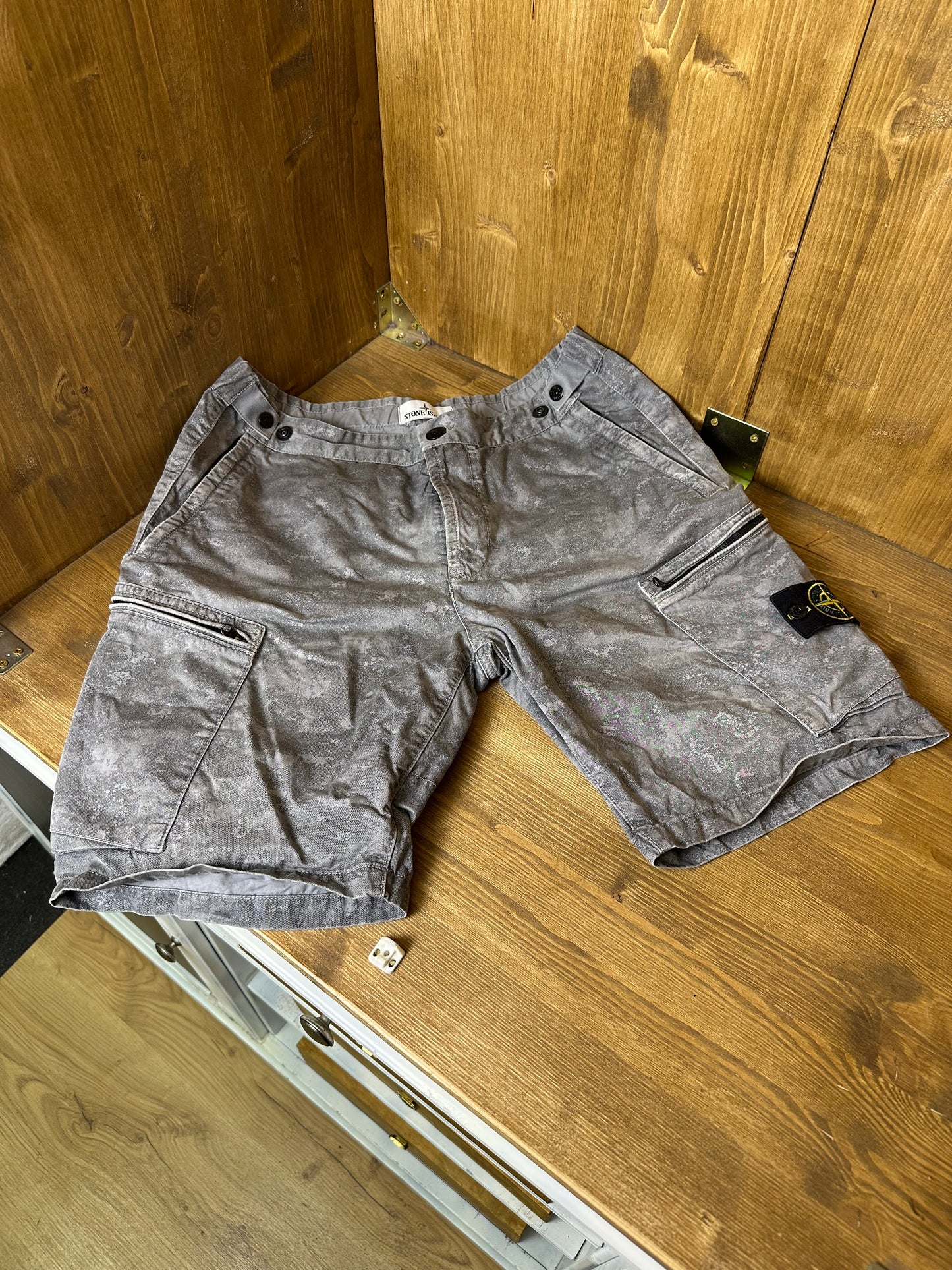 CARGO SHORT in Slate Grey