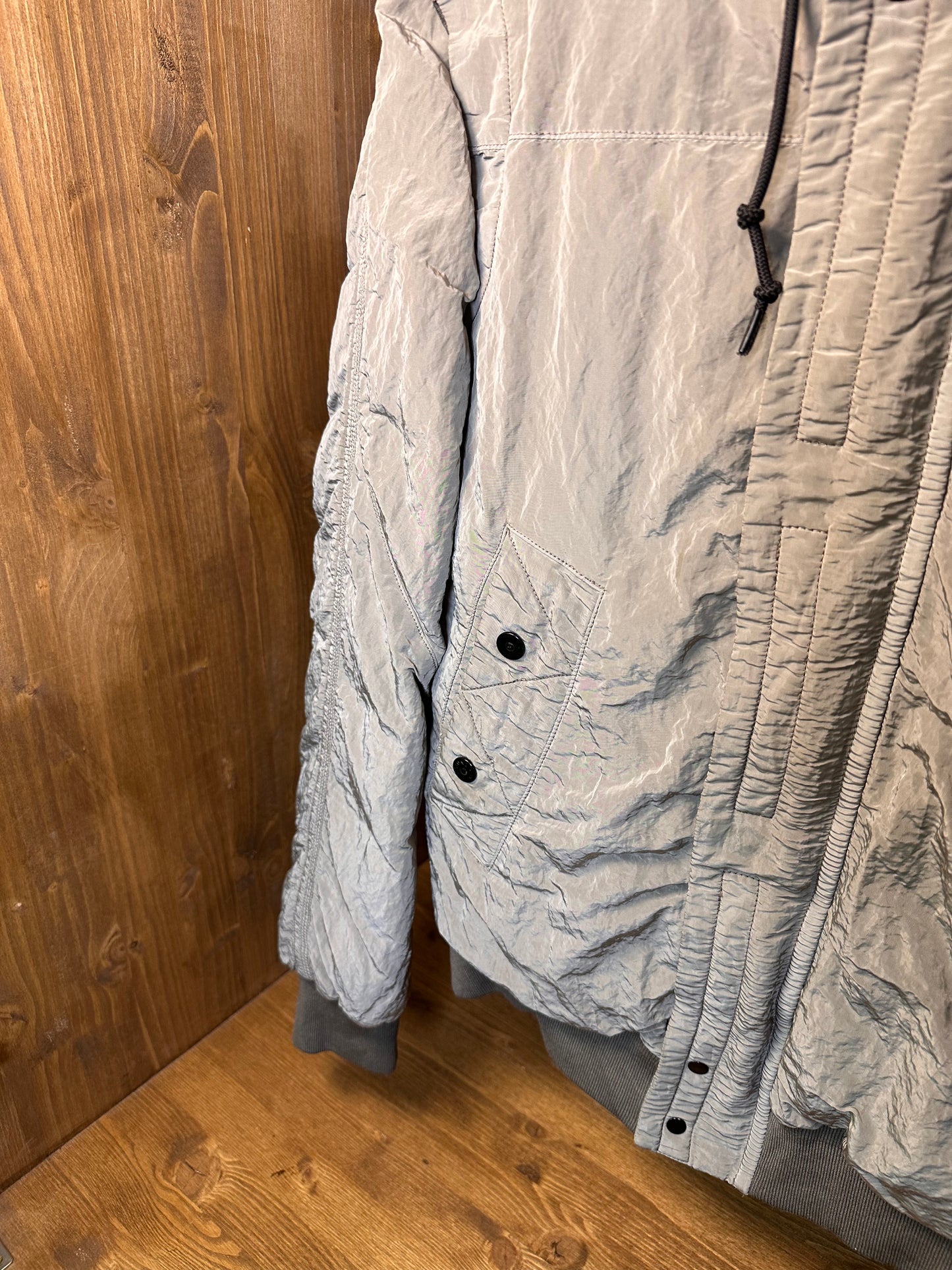 AW11 NYLON SHEEN BOMBER in Grey