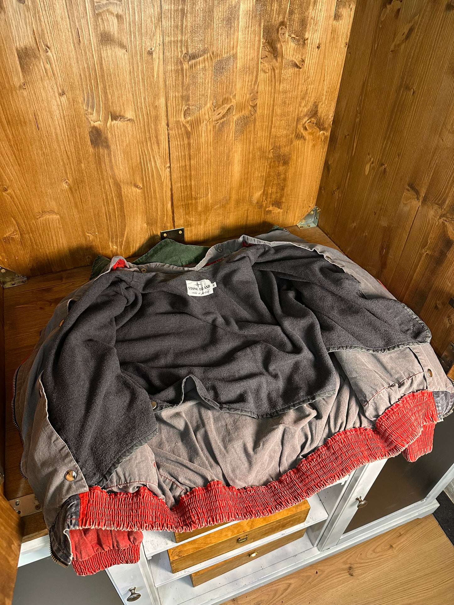 AW1982 TELA STELLA RED