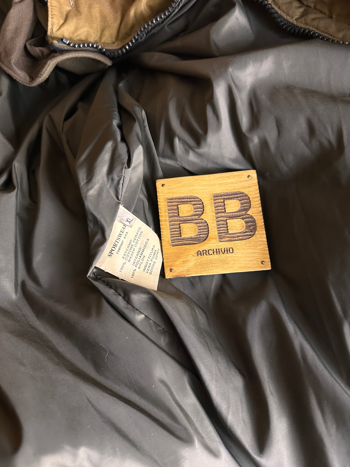AW00 WAXED COTTON PARKA in Terra Brown