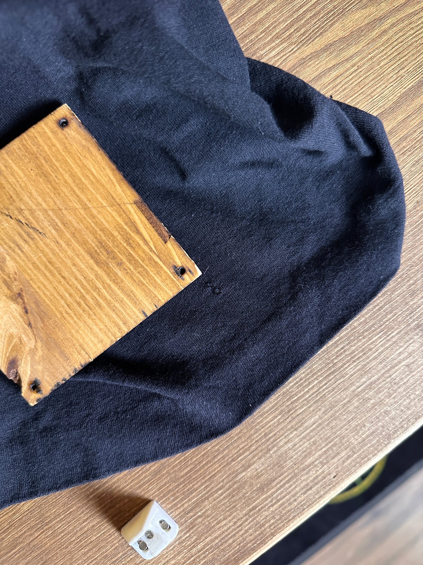 SS22 SPELLOUT TEE Supreme X Stone Island in Jet Black