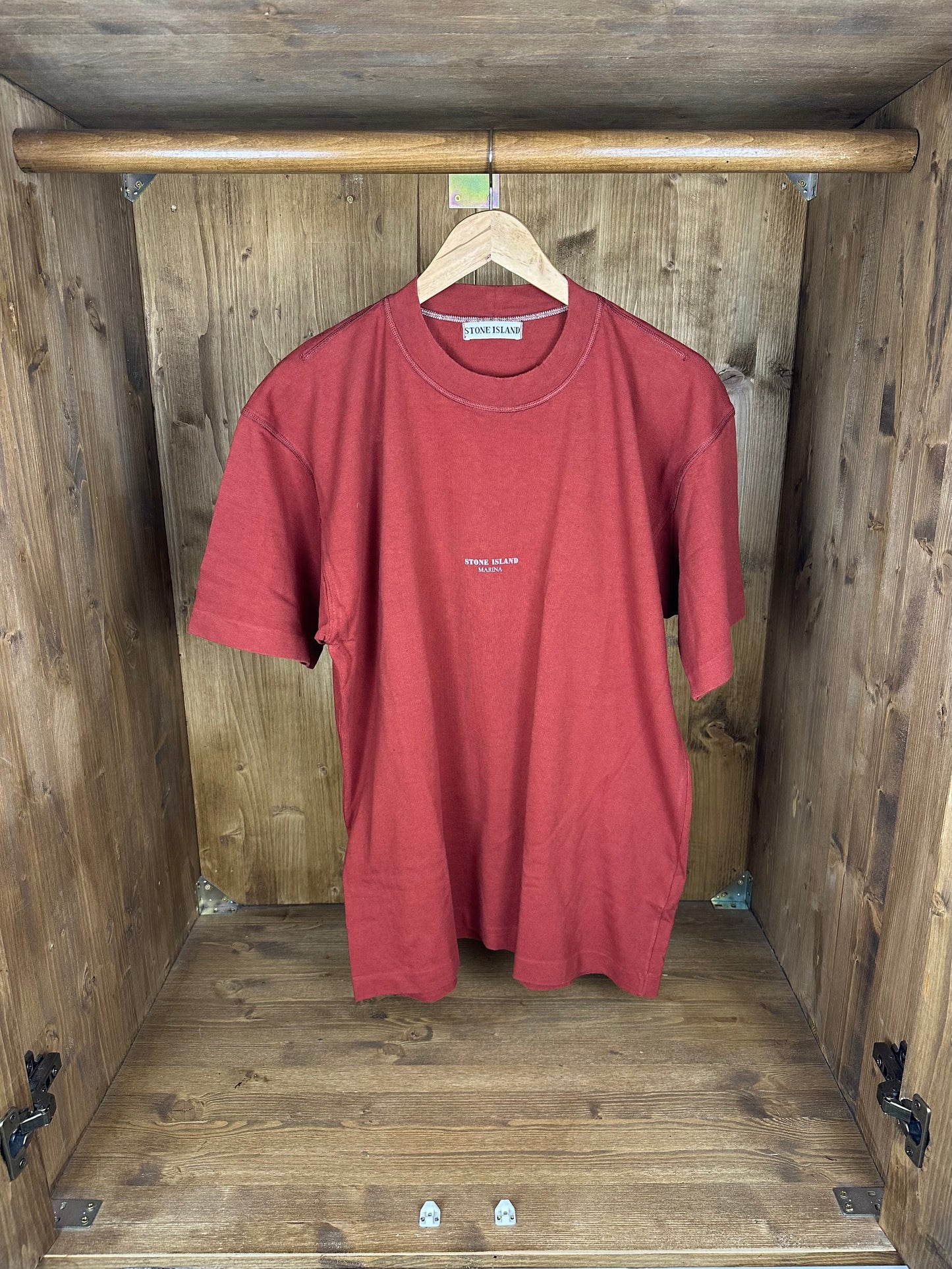 SS80s MARINA TEE in Brick red