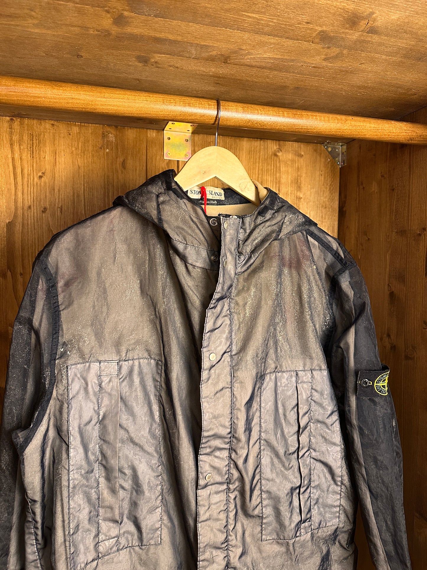 SS01 MONOFILAMENT JACKET in Purple