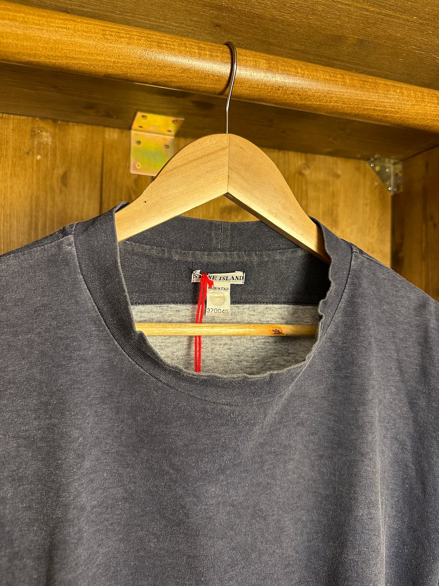 SS00s EMBROIDERED SPELLOUT TEE in Faded Blue