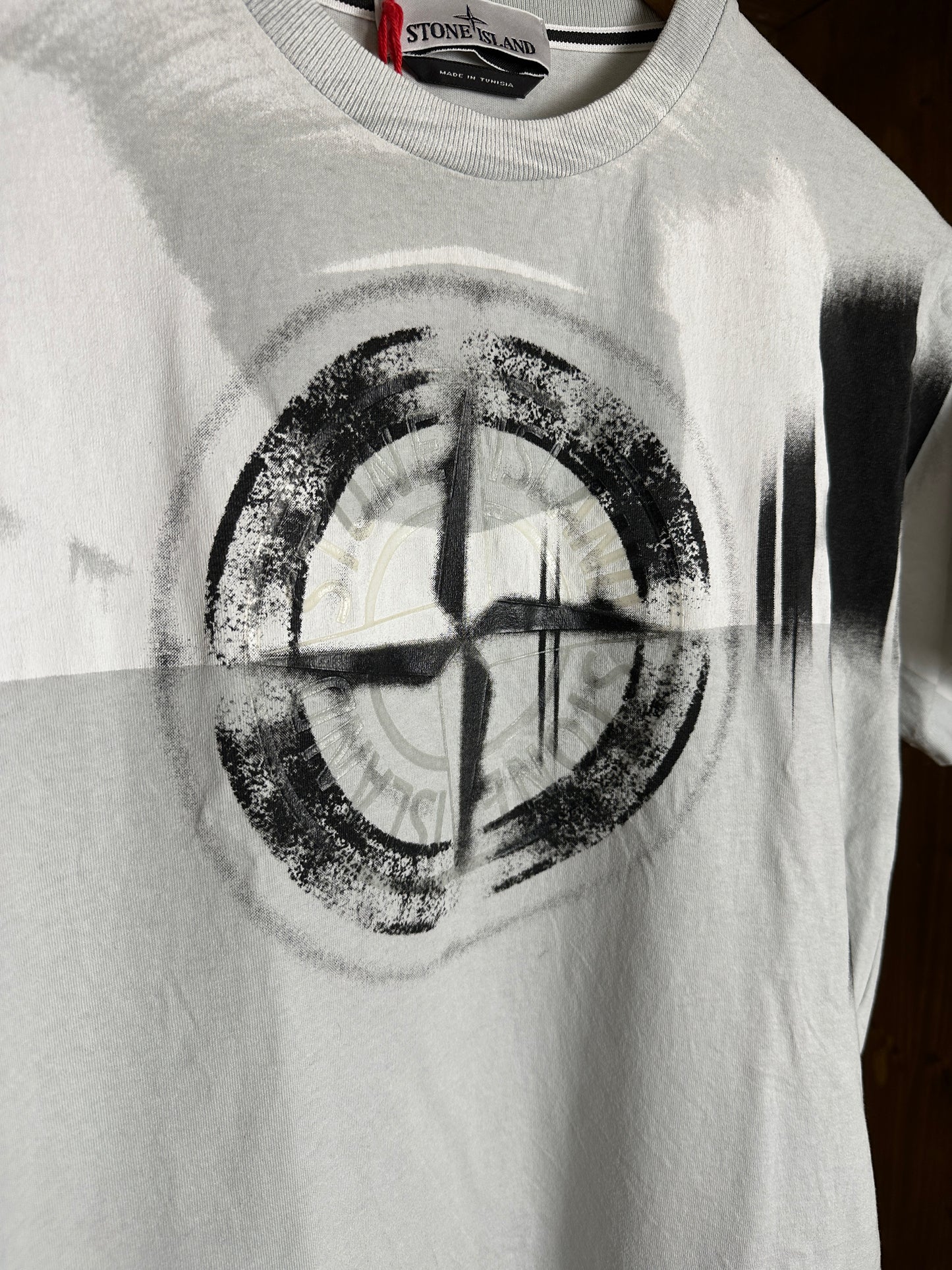 AW22 LOGO TEE in Ligth Grey