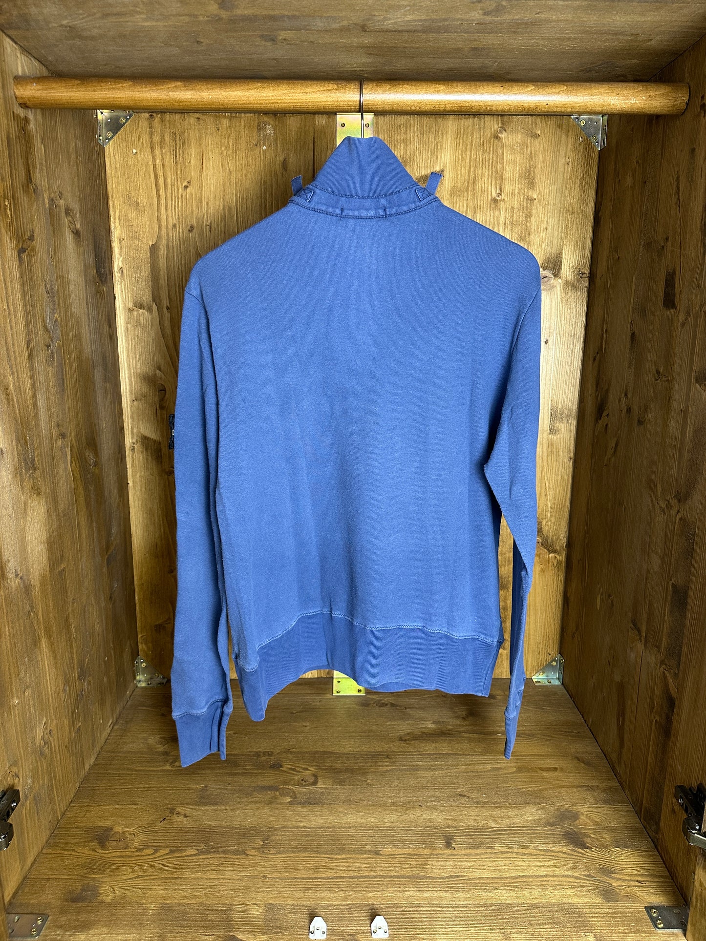 AW00s 1/4 ZIP COTTON JUMPER WITH METAL INSERTS in Distant Blue