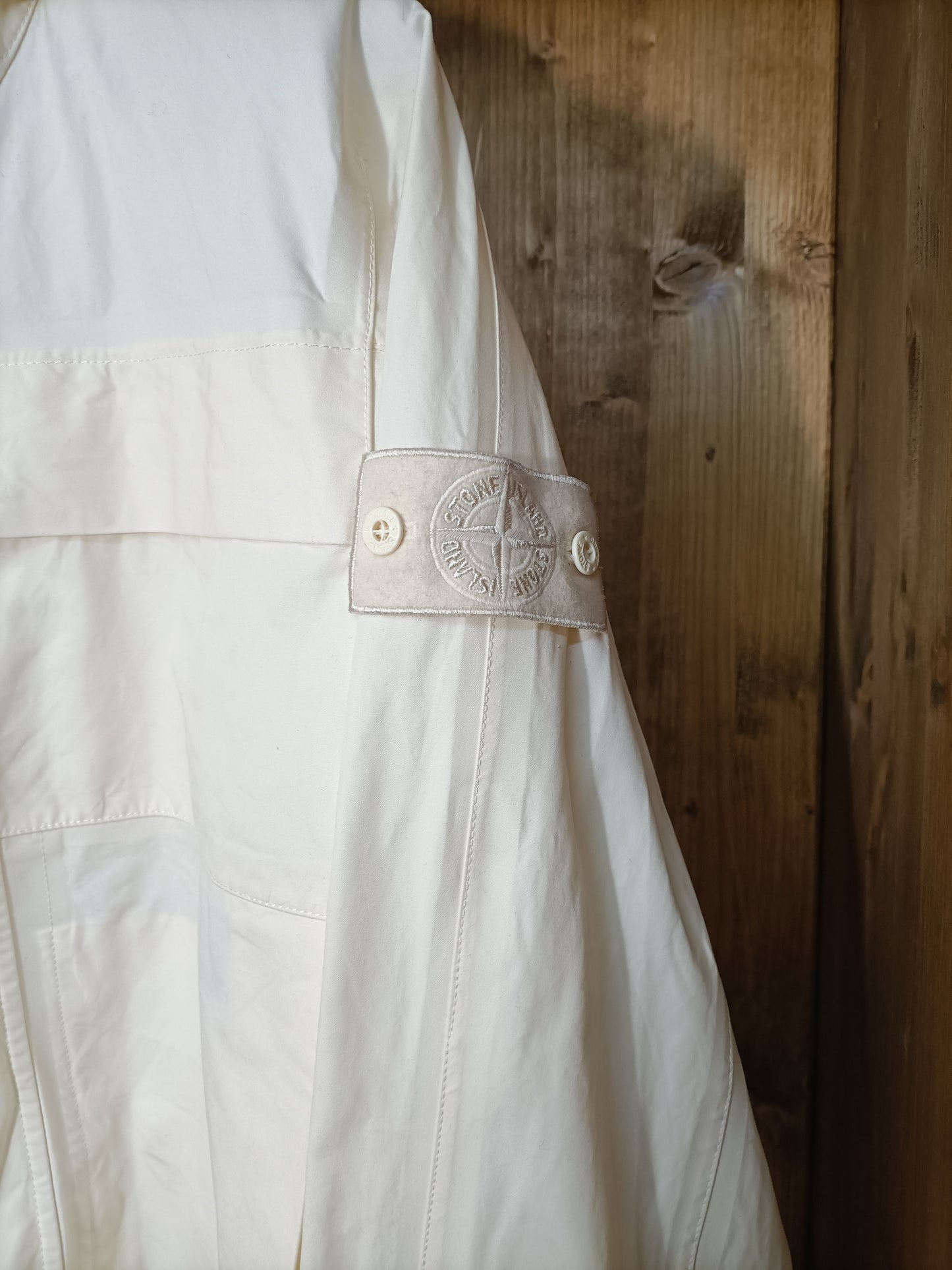 Ventile Ghost White from archivio