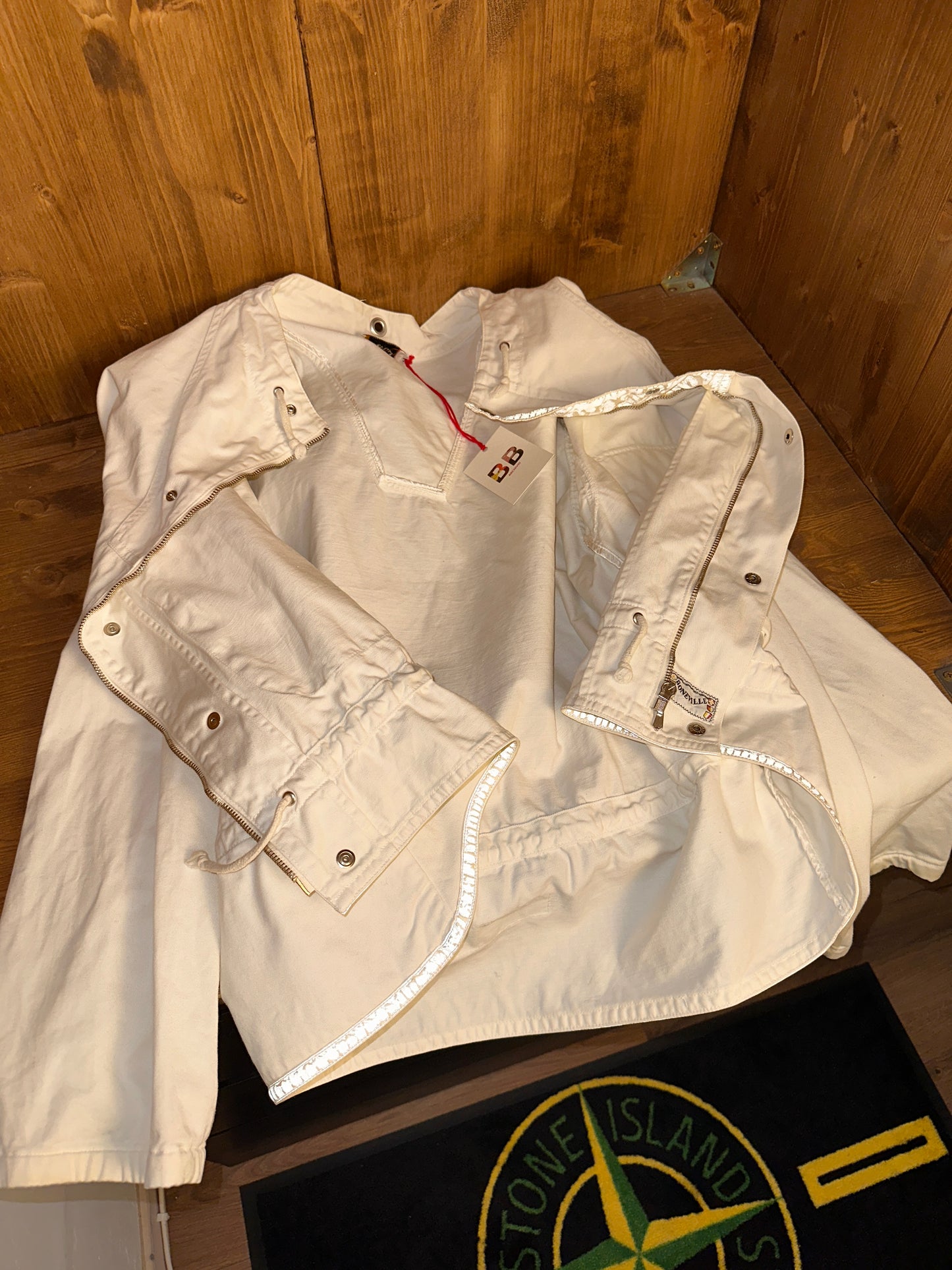 SS84/85 BONEVILLE HUNTING JACKET In Pure White