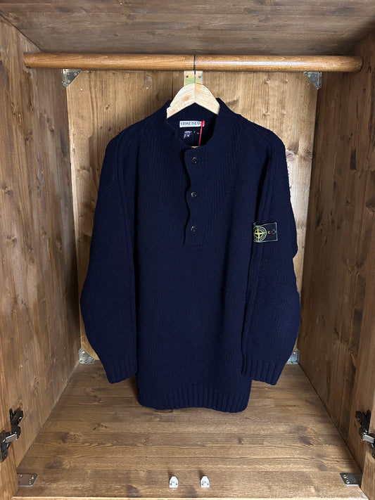 AW92 WOOL PLAIN JUMPER in Night Blue