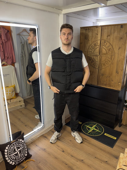 AW22 NYLON METAL IN ECONYL REGENERATED NYLON WITH DOWN-TC in Deep Black