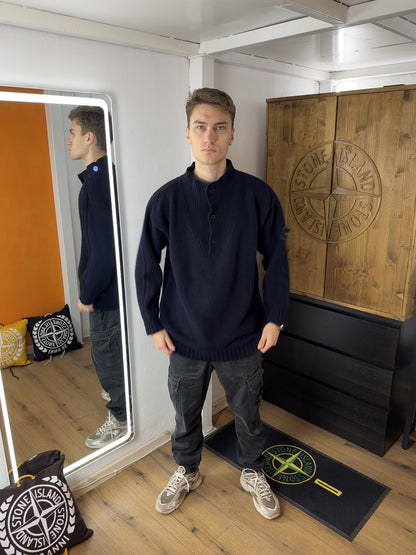 AW92 WOOL PLAIN JUMPER in Night Blue